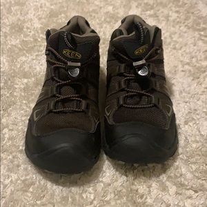 Keen Hiking boots size 5